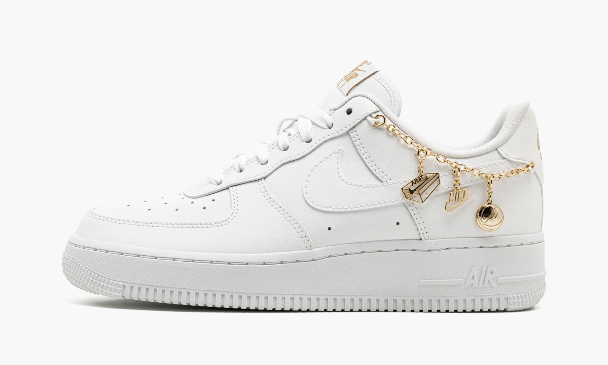 WMNS Air Force 1 ’07 LX “Lucky Charms” Mattress Sneaker Store