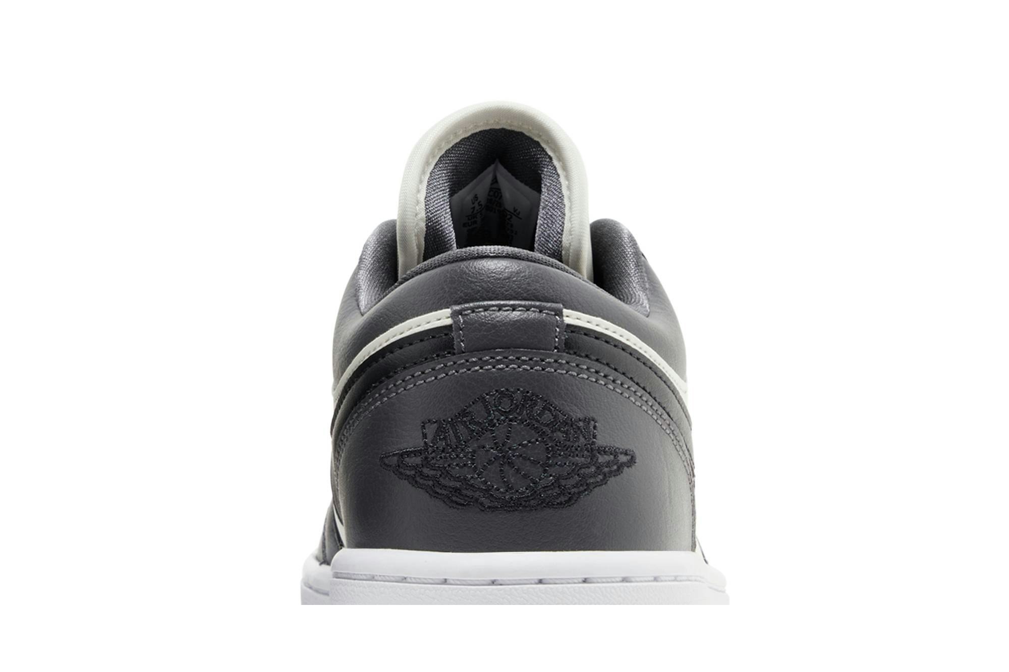 Air Jordan 1 Low ‘Dark Grey’ DC0774-102