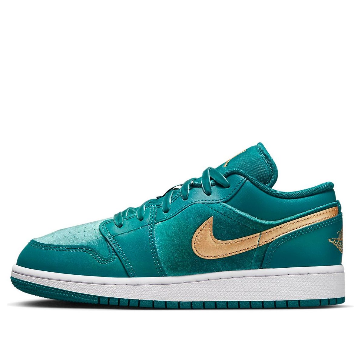 Air Jordan 1 Low SE Velvet ‘Geode Teal Velvet’ FB9896-300