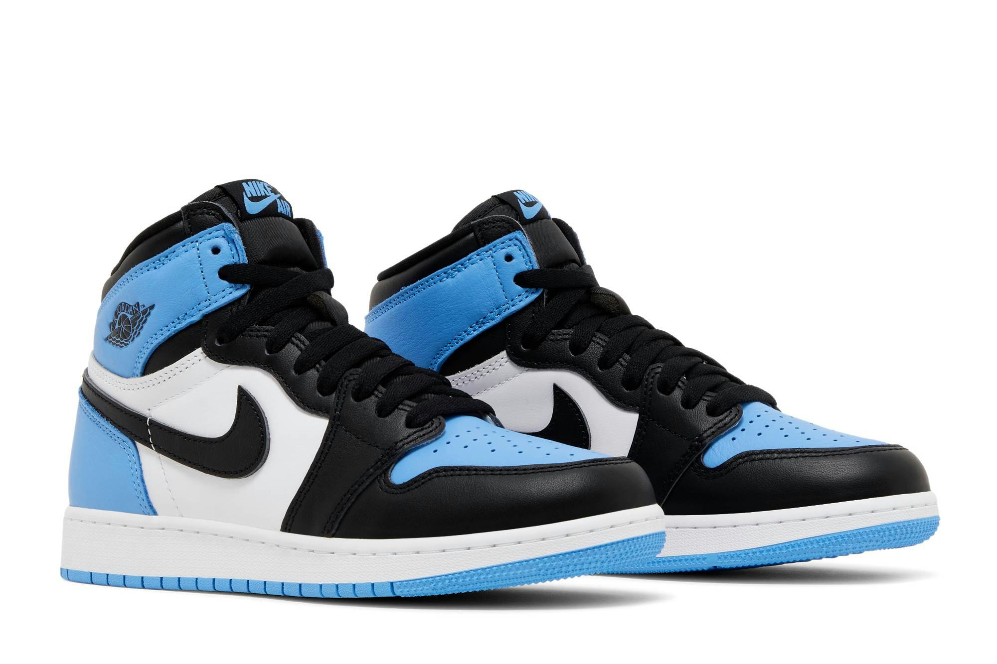 Air Jordan 1 Retro High OG ‘UNC Toe’ FD1437-400