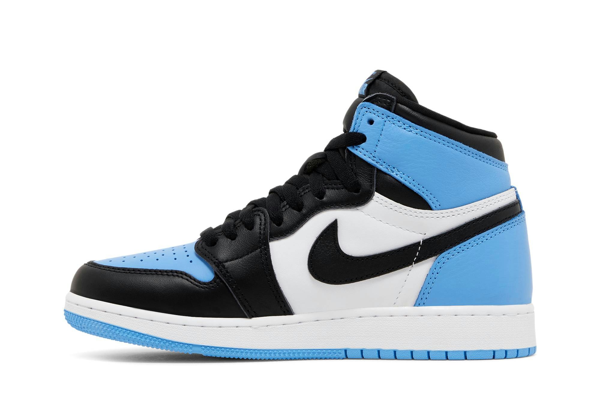 Air Jordan 1 Retro High OG ‘UNC Toe’ FD1437-400