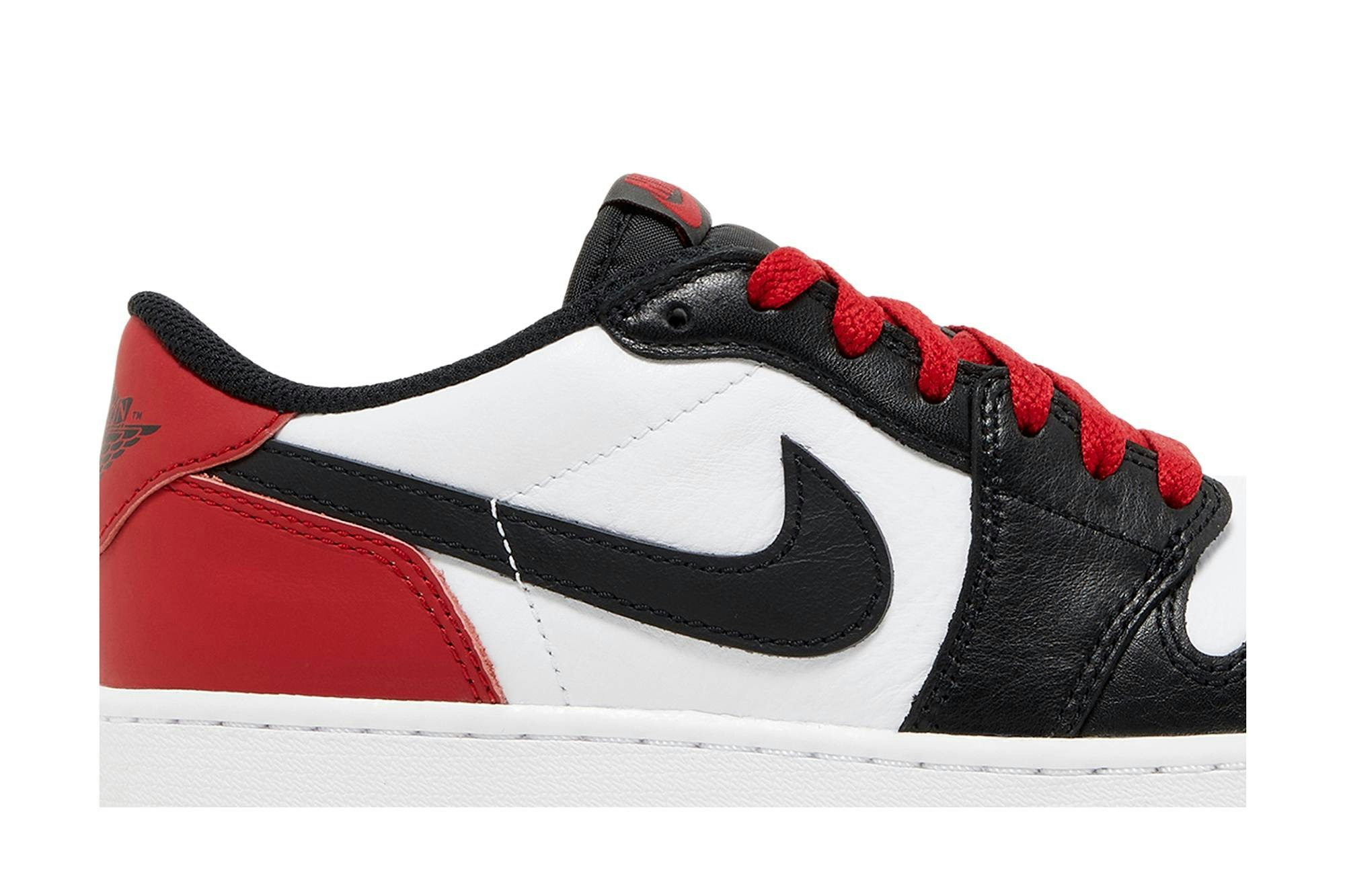Air Jordan 1 Retro Low OG ‘Black Toe’ CZ0858-106