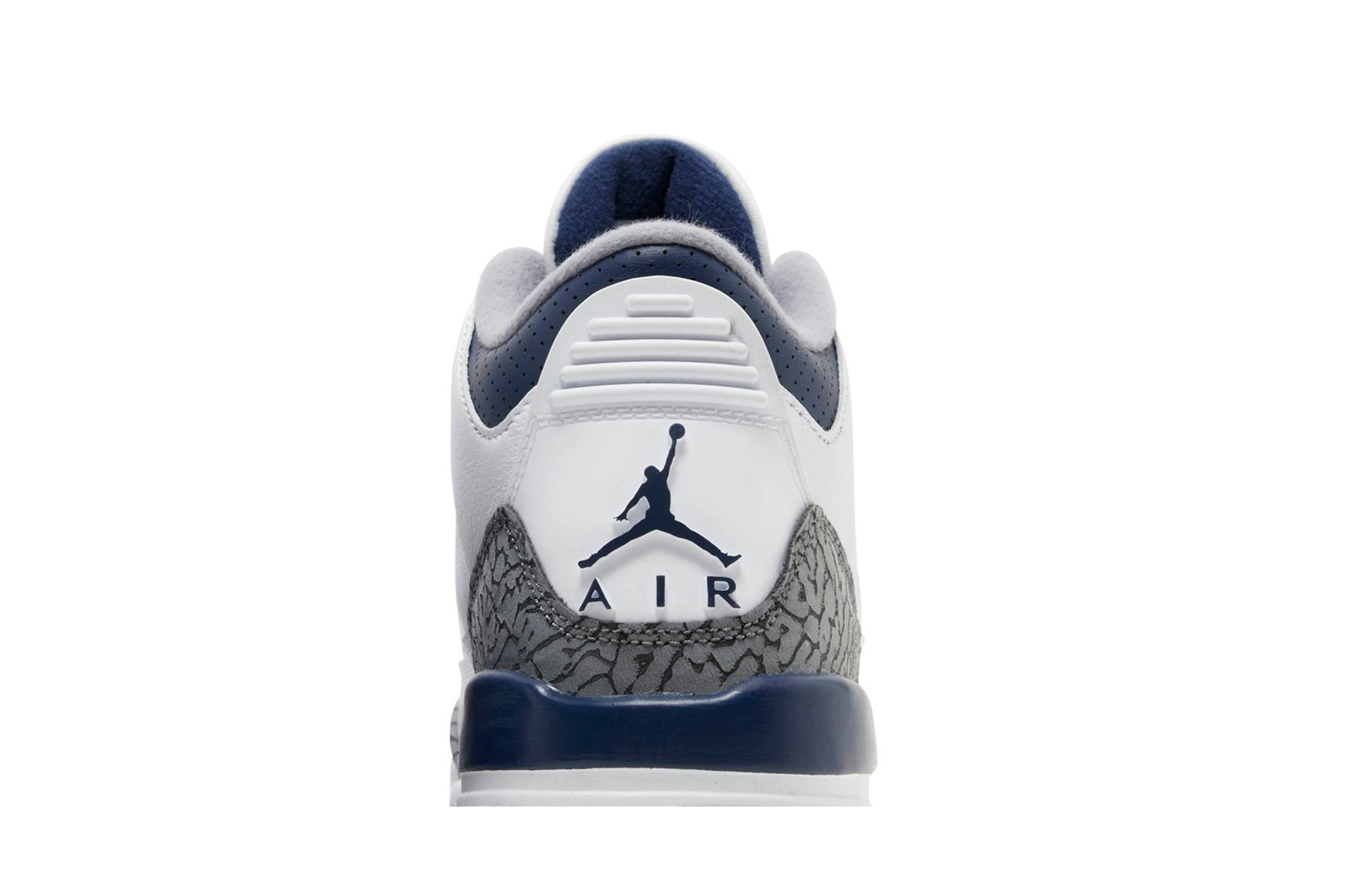 Air Jordan 3 Retro ‘Midnight Navy’ DM0967-140