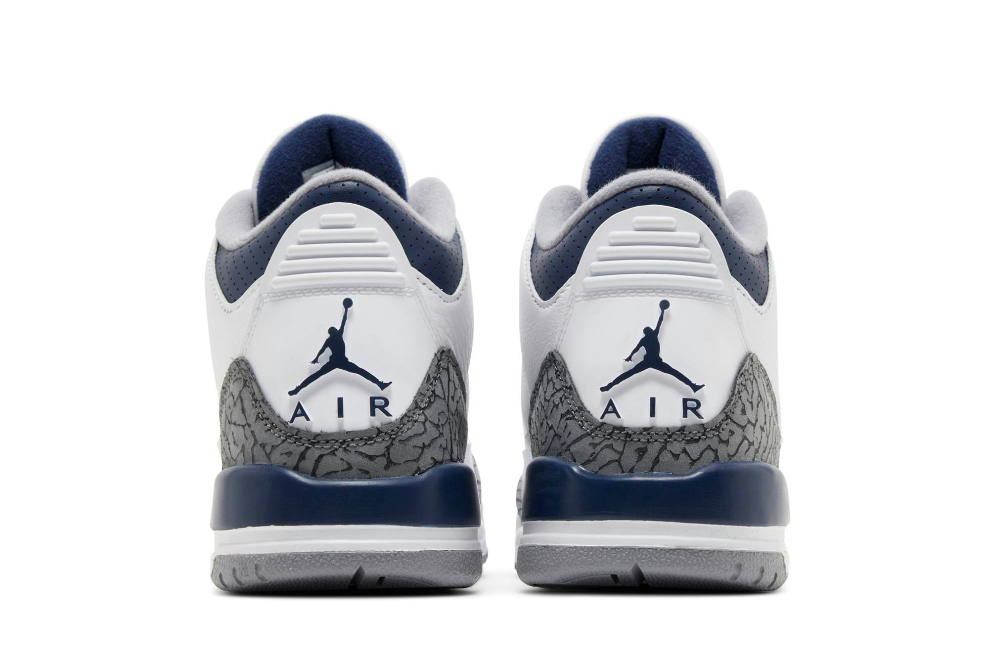 Air Jordan 3 Retro ‘Midnight Navy’ DM0967-140