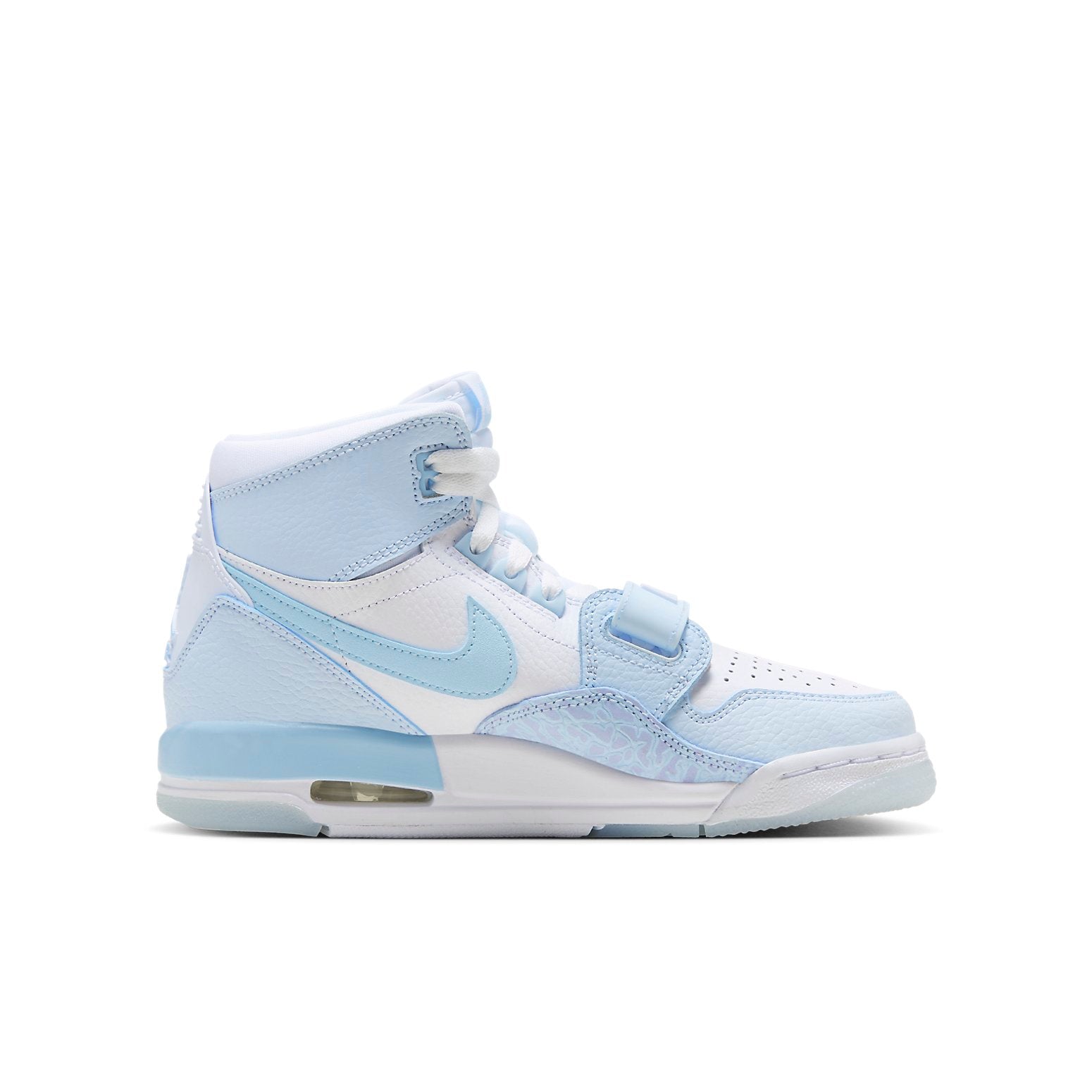 Air Jordan Legacy 312 ‘UNC’ FV8118-141