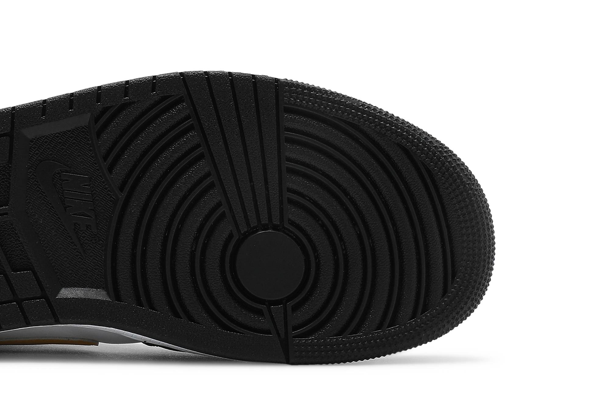 Air Jordan 1 Mid ‘Black University Gold’ 554724-177 Domahi store