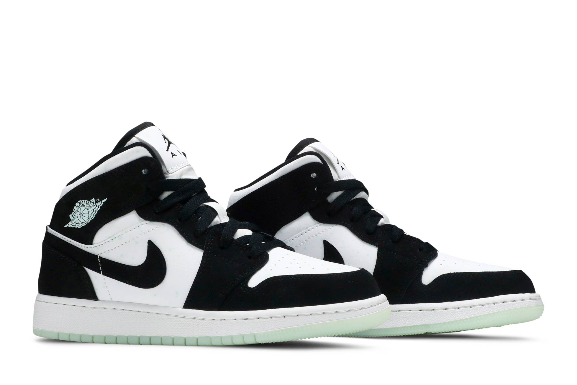 Air Jordan 1 Mid SE ‘Glow in the Dark Panda’ BQ6931-103 Domahi store
