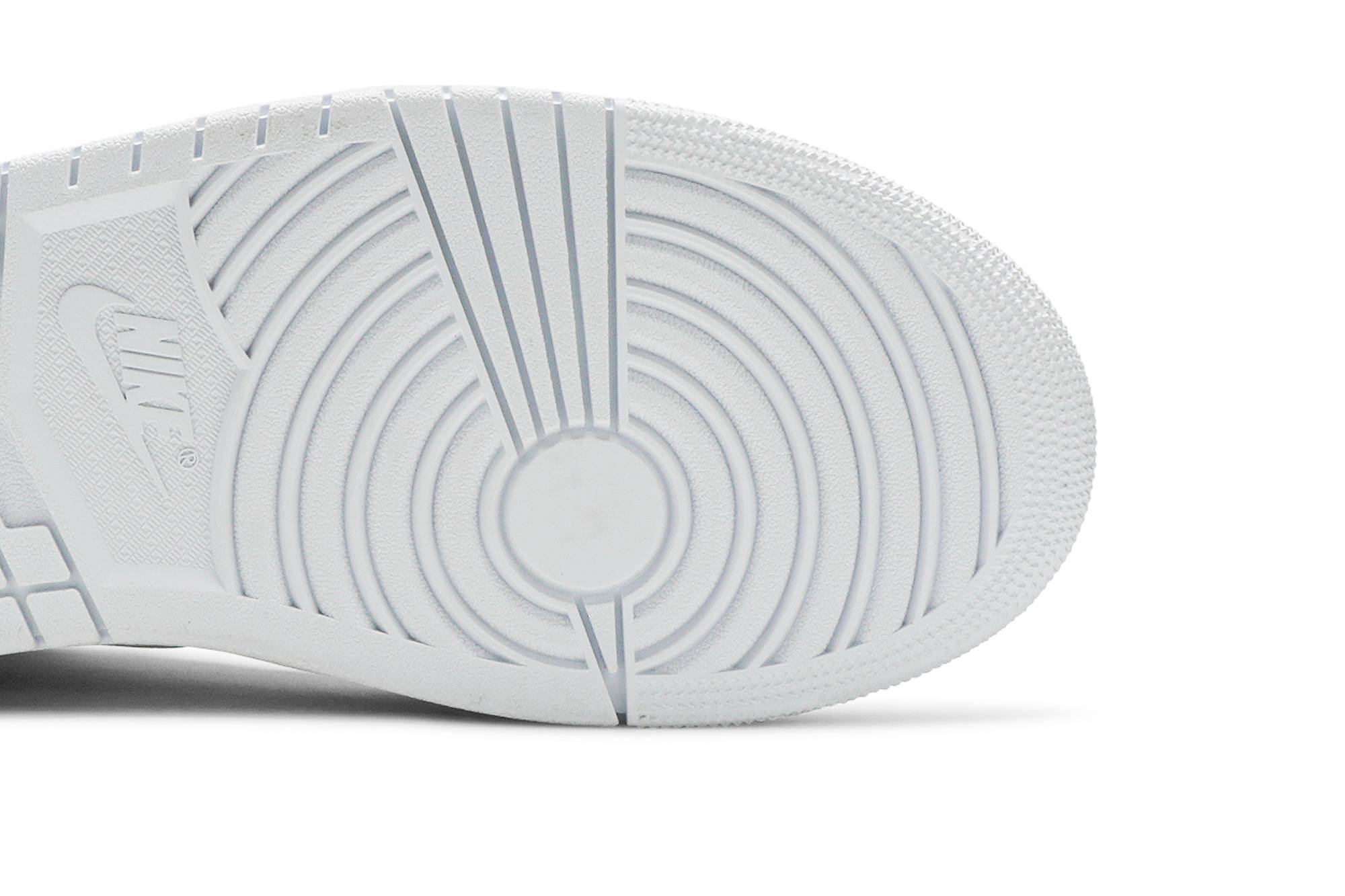 Air Jordan 1 Mid ‘Triple White’ 554724-130 Domahi store