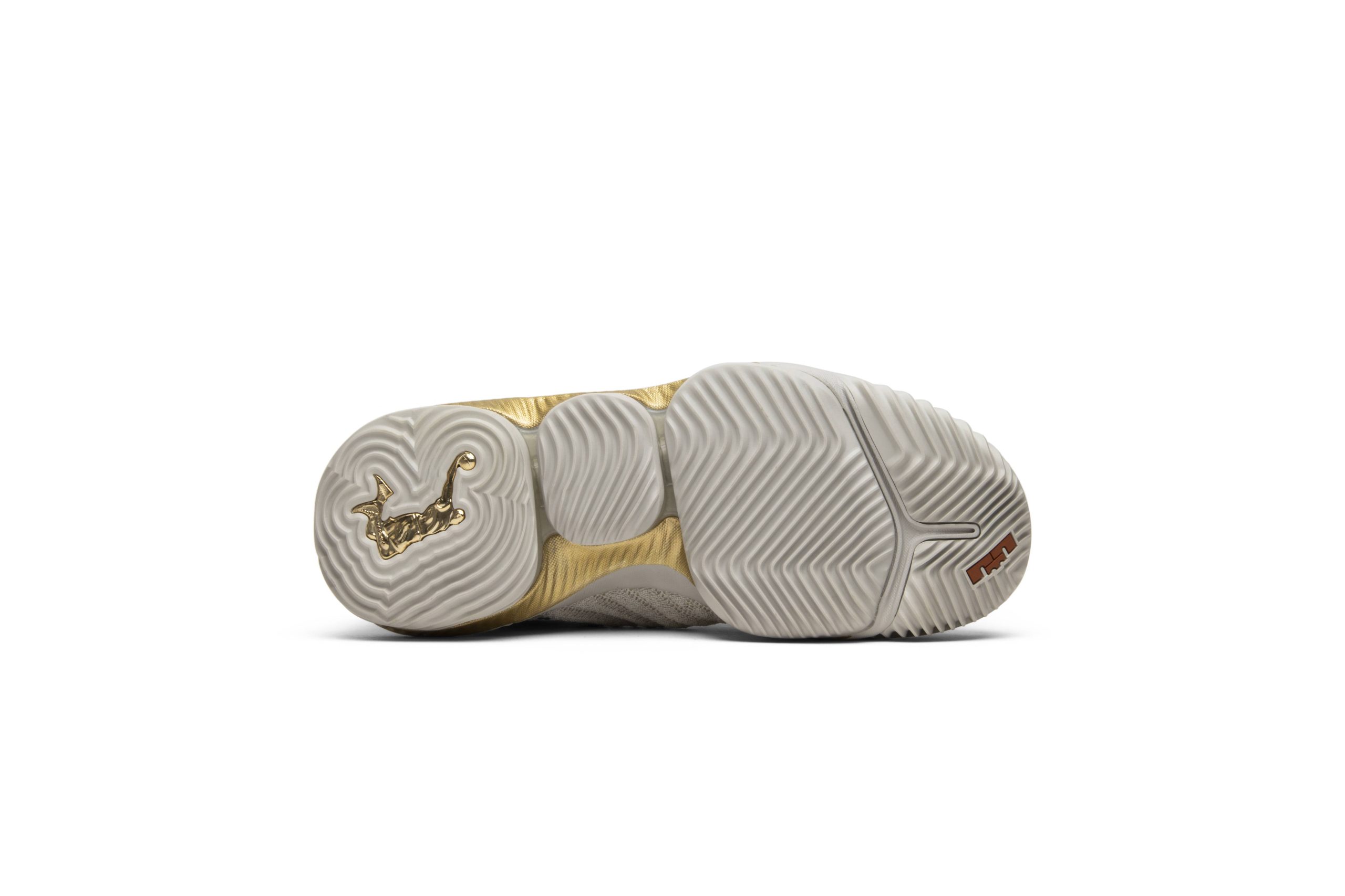 HFR x Nike LeBron 16 ‘Harlem’s Fashion Row’ BQ6583-100 Domahi store