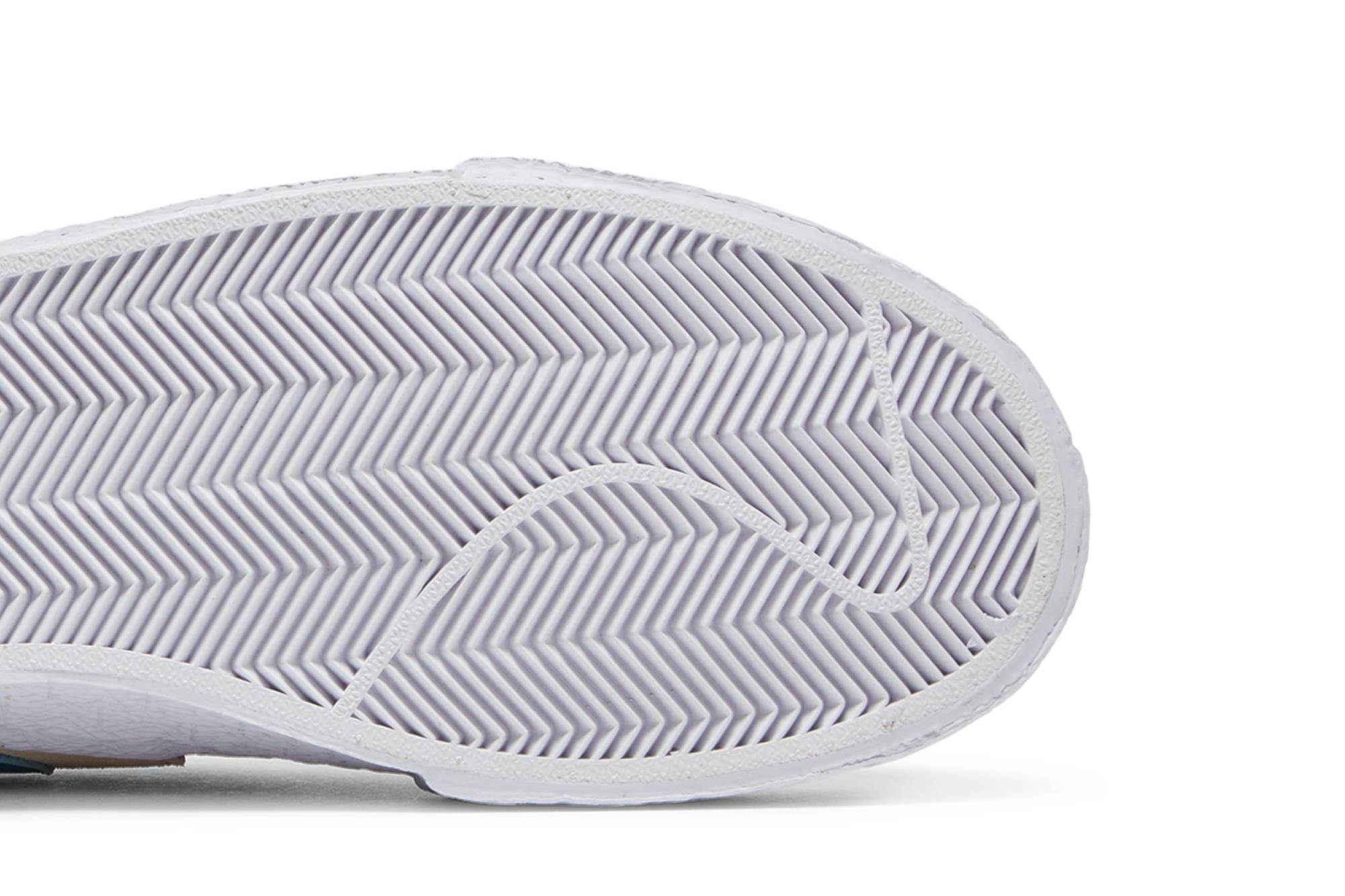 KAWS x sacai x Nike Blazer Low ‘Reed’ DM7901-200 Domahi store