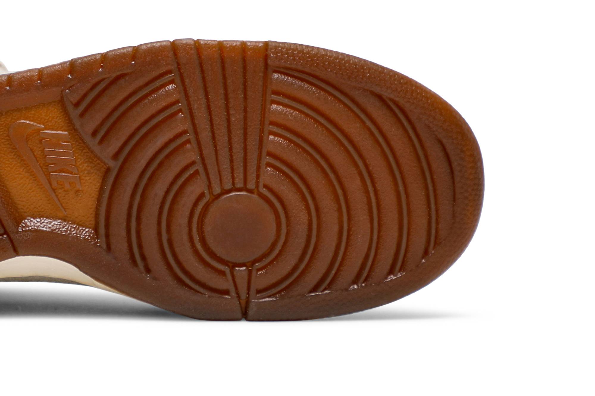 Nike Dunk High x Bodega ‘Friends & Family’ CZ8125-100 Domahi store