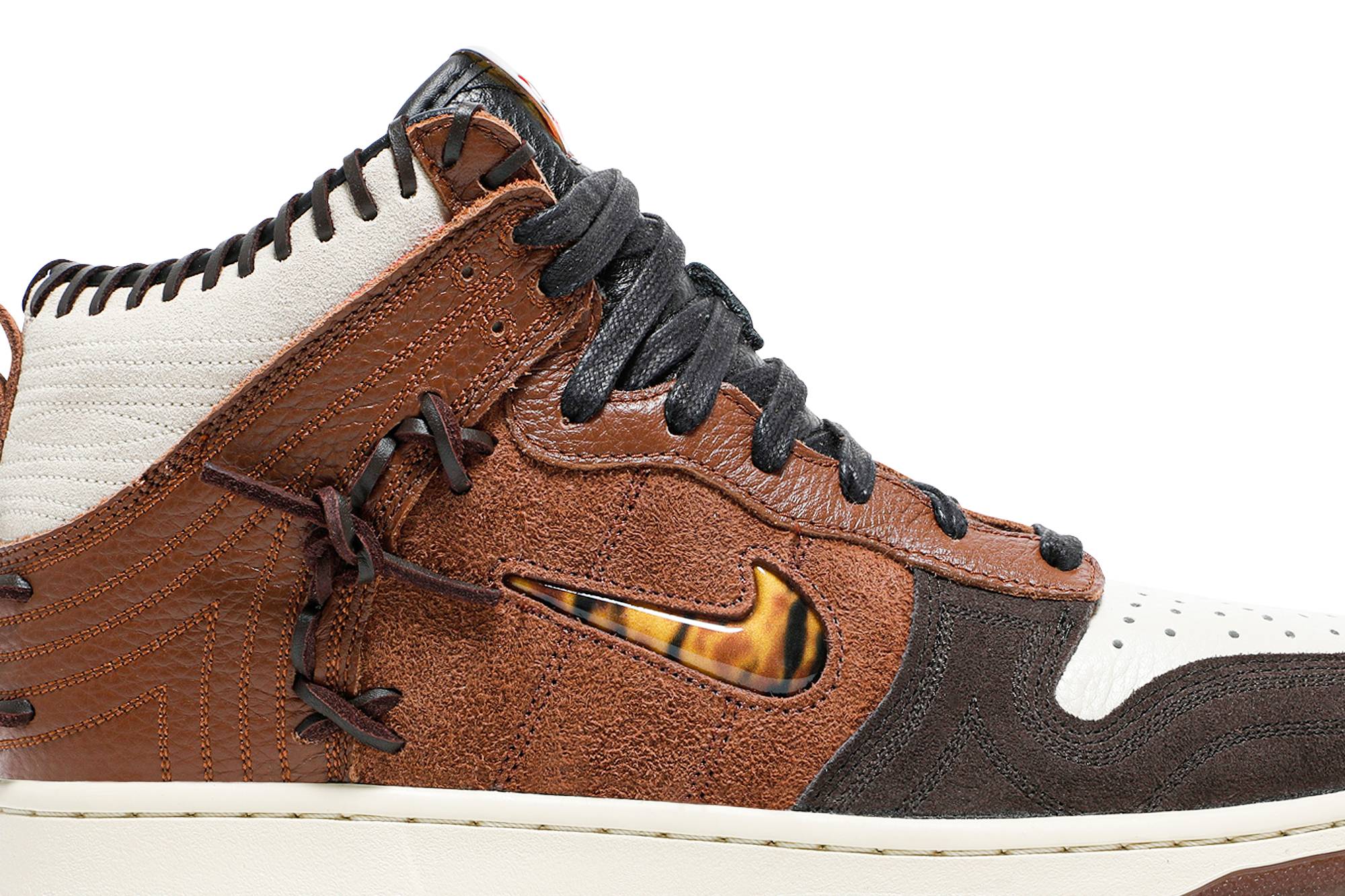 Nike Dunk High x Bodega ‘Legend’ CZ8125-200 Domahi store