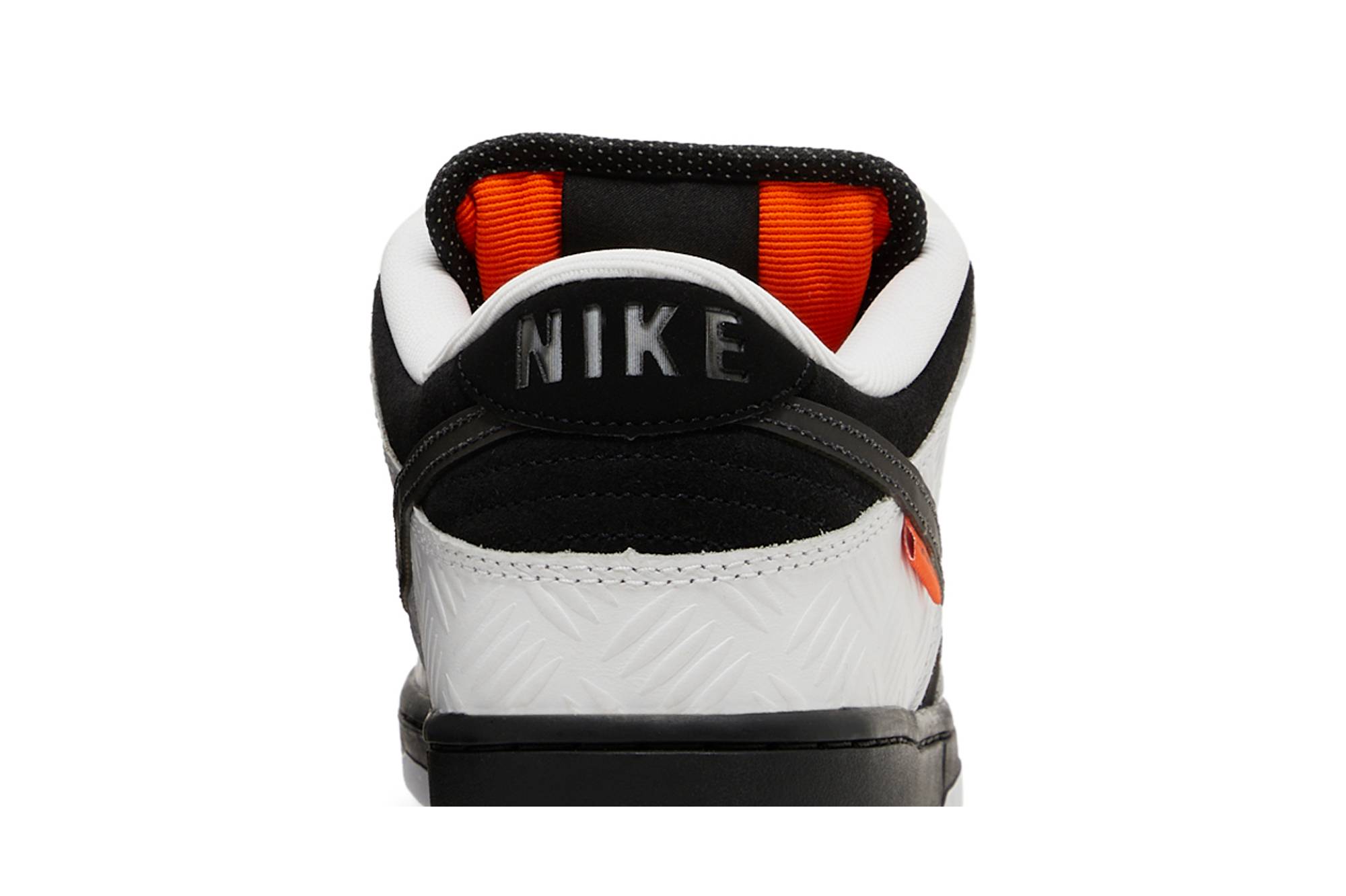 Nike Dunk Low SB x TIGHTBOOTH ‘White’ FD2629-100 Domahi store