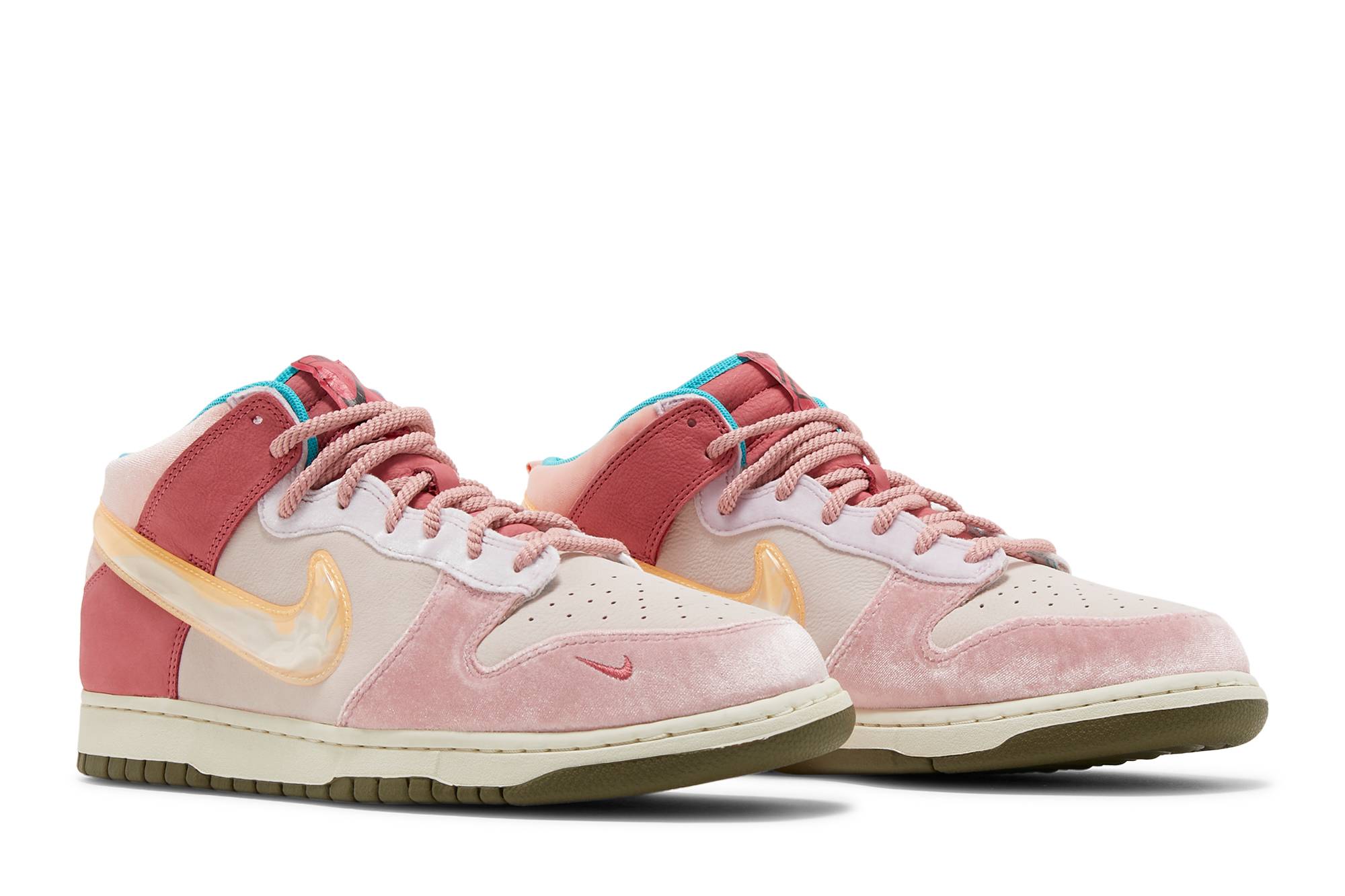 Nike Dunk Mid x Social Status ‘Strawberry Milk’ DJ1173-600 Domahi store
