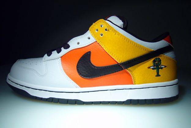 Nike SB Dunk Low Pro ‘Raygun Home’ 304292-802 Domahi Store