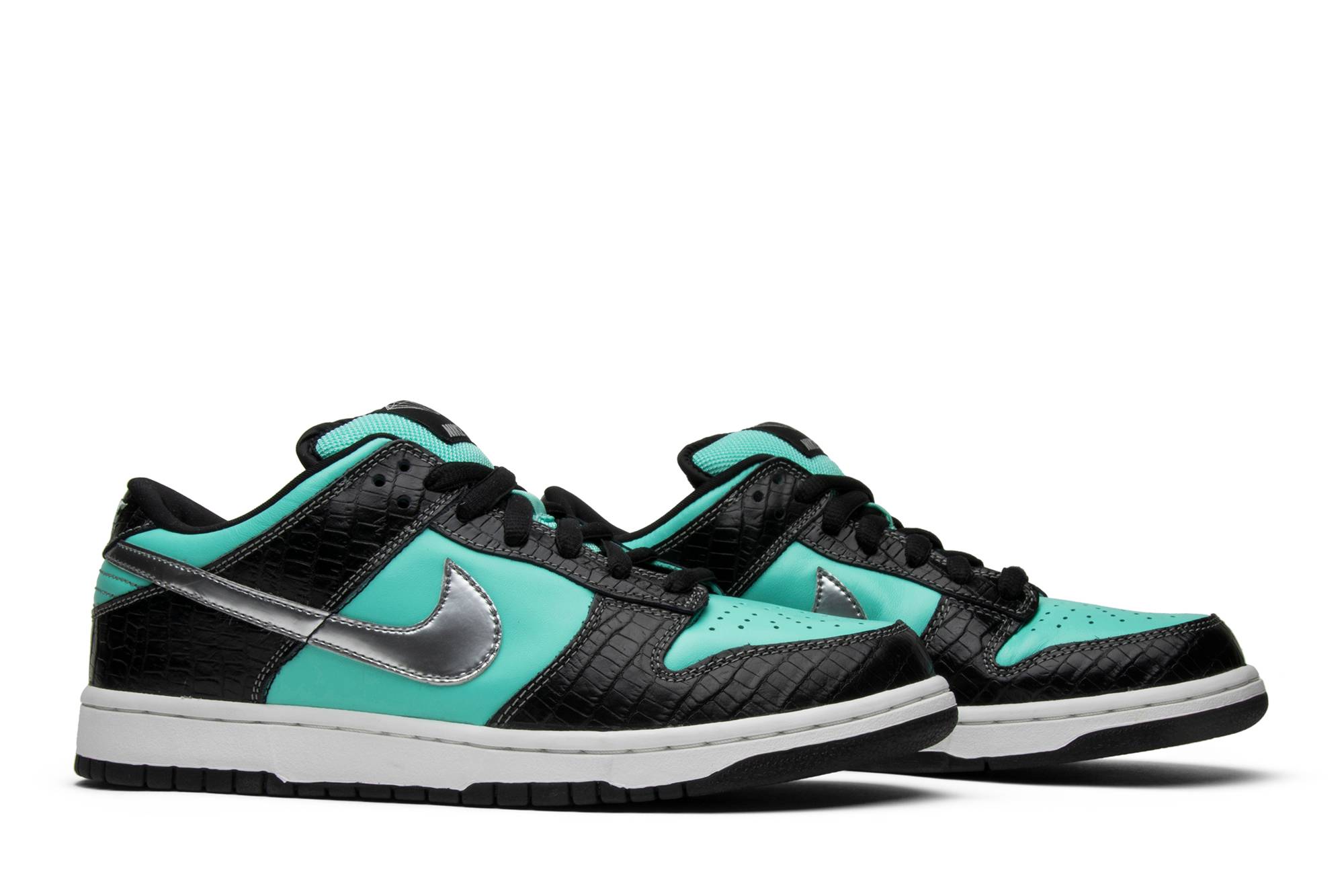 Nike SB Dunk Low Pro x Diamond Supply Co. ‘Tiffany’ 304292-402 Domahi store