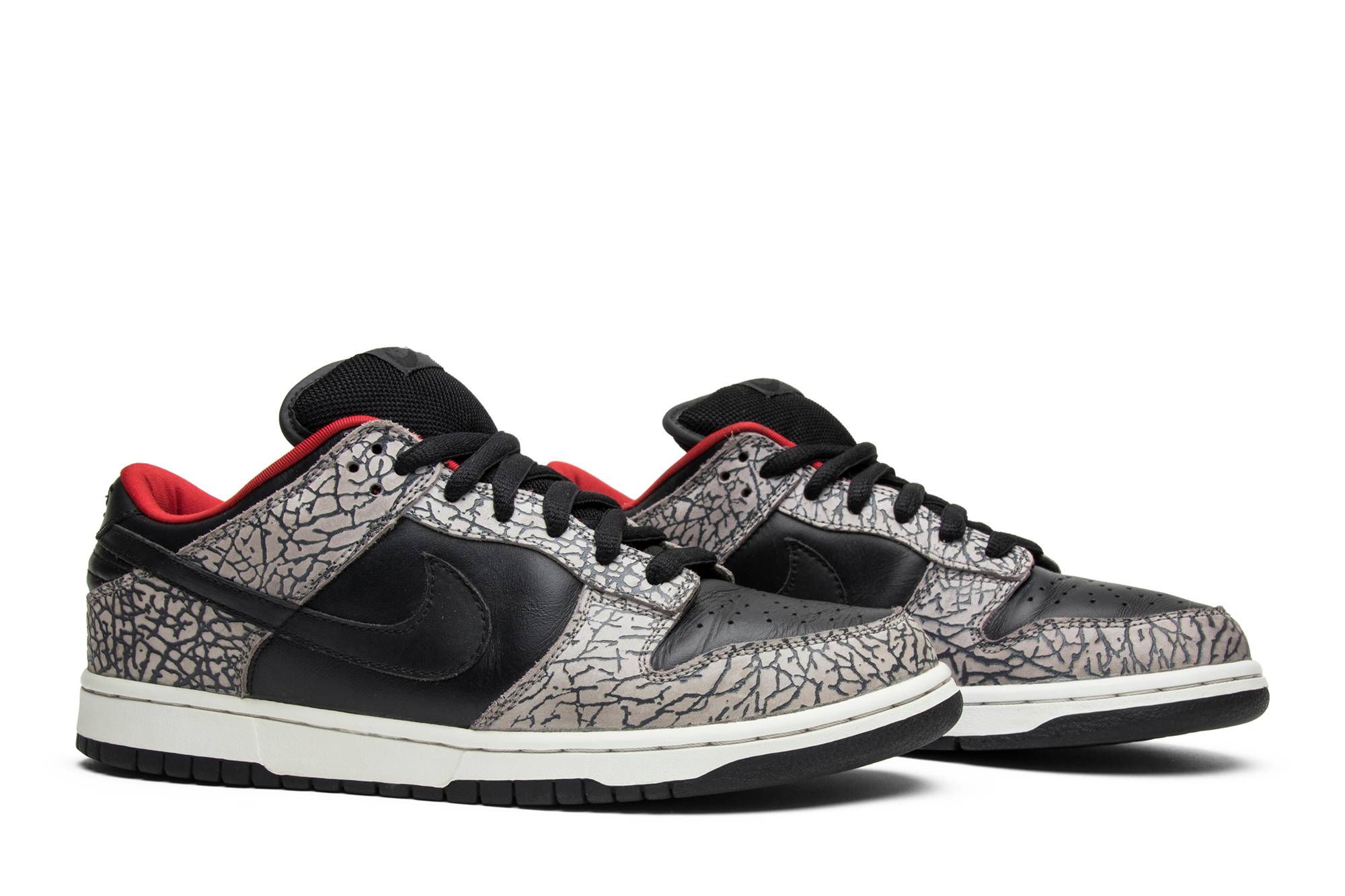 Nike SB Dunk Low Pro x Supreme ‘Black Cement’ 304292-131 Domahi store