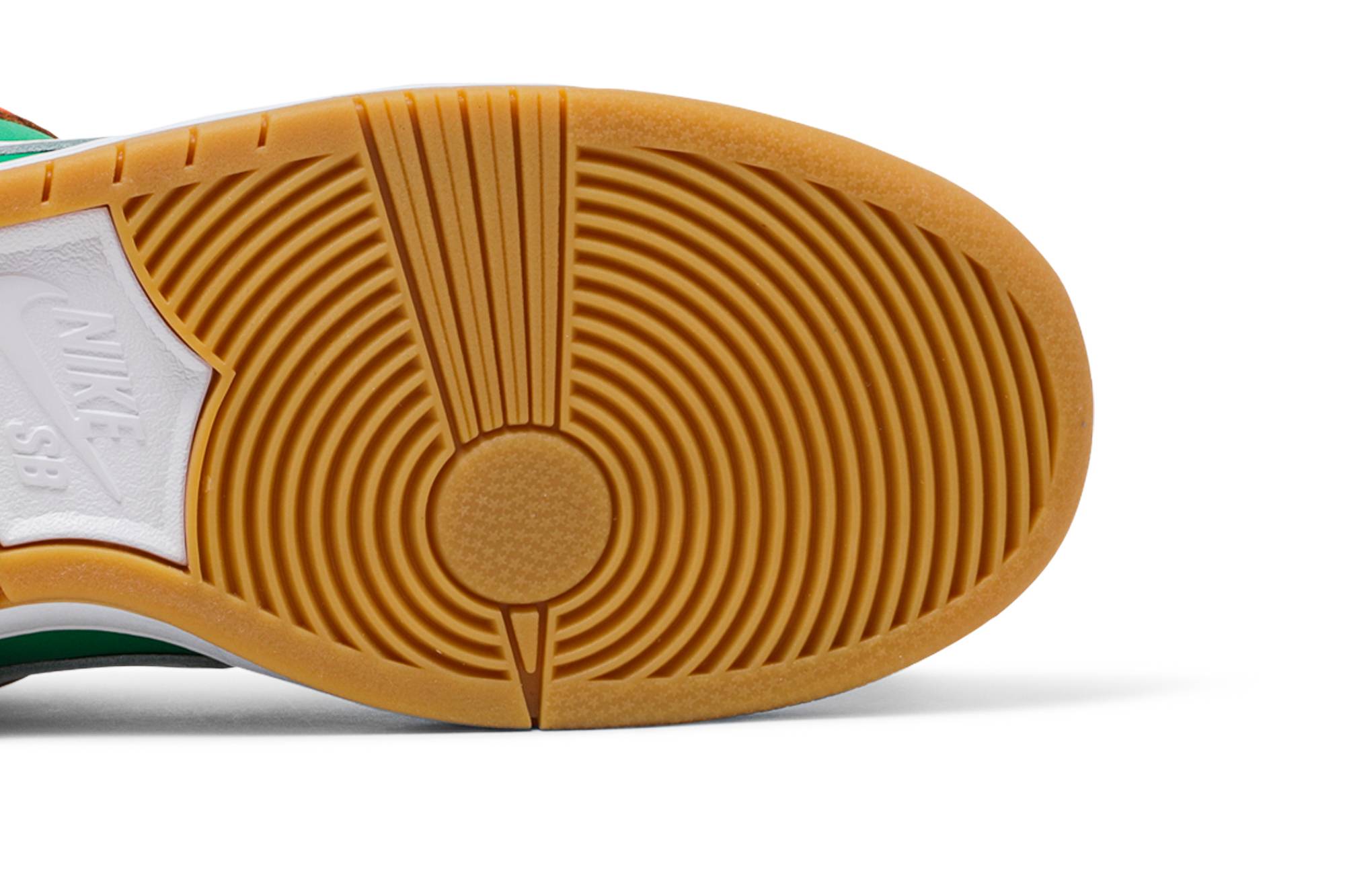 Nike SB Dunk Low x 7-Eleven ‘Convenience Store’ CZ5130-600 Domahi store