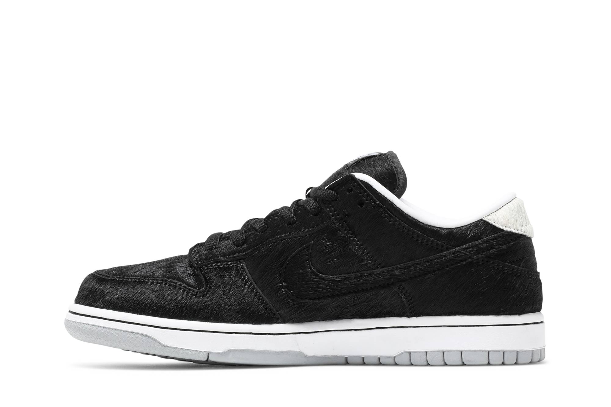 Nike SB Dunk Low x Medicom Toy ‘BE@RBRICK’ CZ5127-001 Domahi store