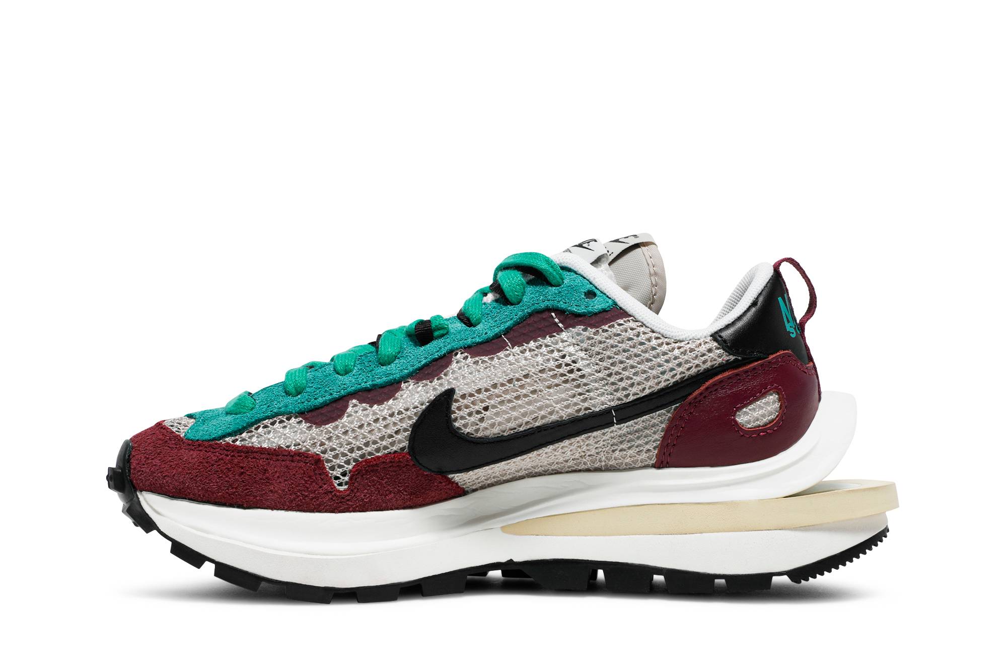 sacai x Nike VaporWaffle SP ‘Villain Red’ DD3035-200 Domahi store