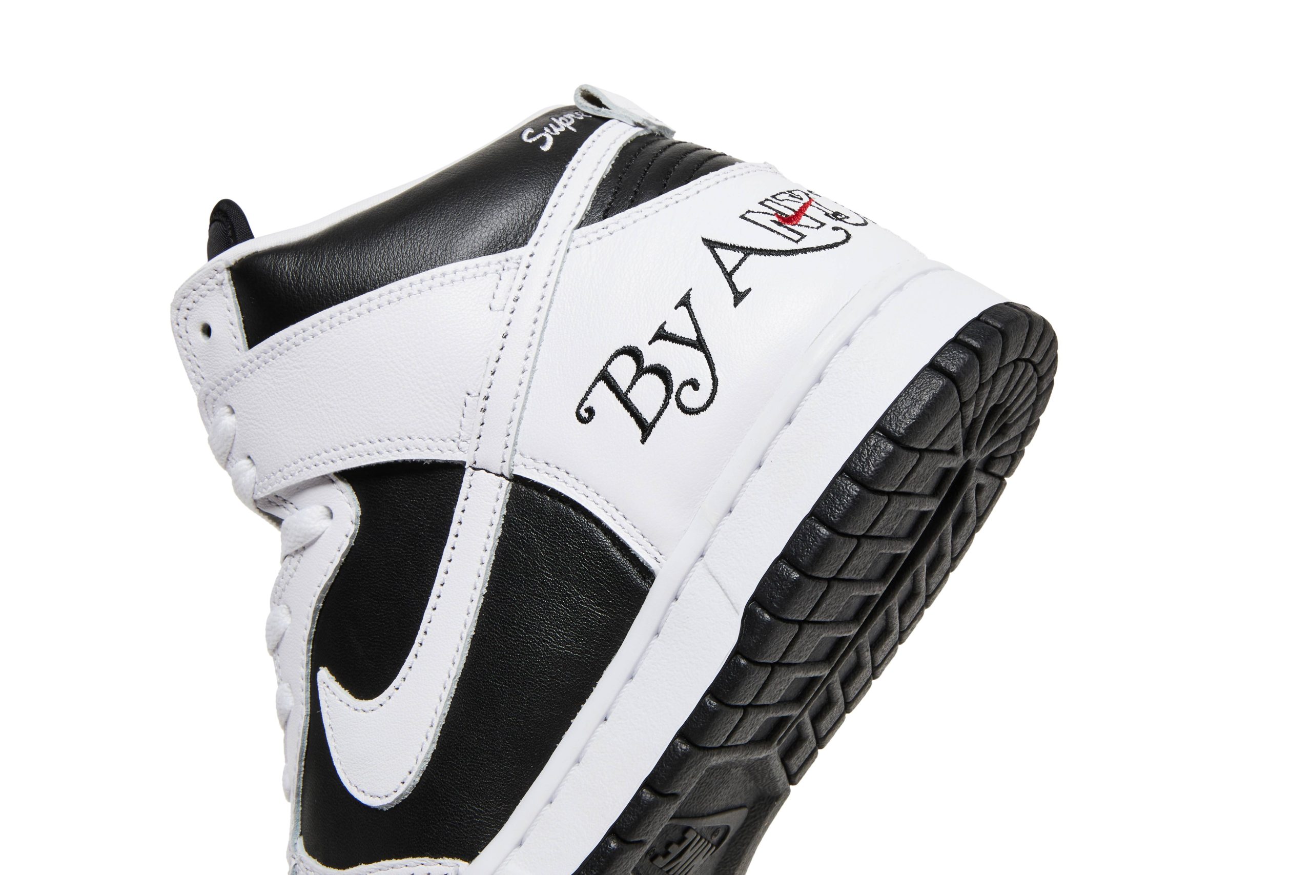 Supreme x Nike SB Dunk High ‘By Any Means Black’ DN3741-002 Domahi store
